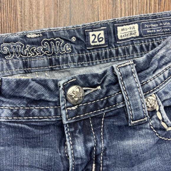 Miss Me Mid Rise Easy Boot Jeans Distressed Medium Wash Women’s Size 26 - Picture 5 of 10